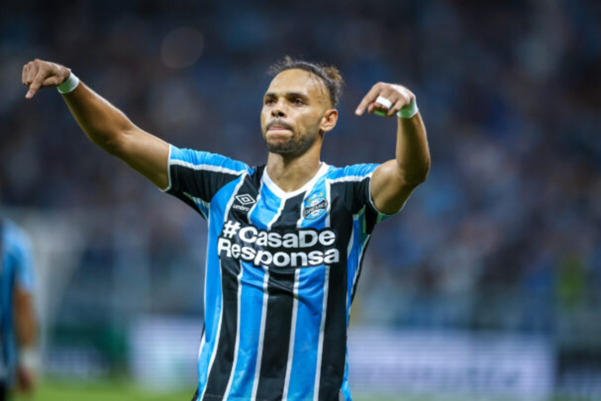 Grêmio e Inter Protagonizam Gre-Nal 444 Histórico com Empate e Decisão nos Pênalti